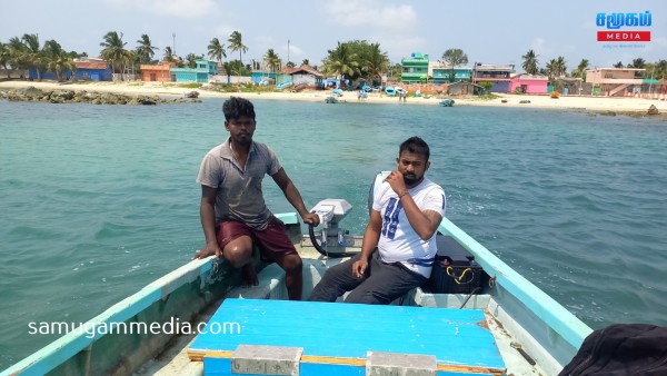 மின்னில் இயங்கும் இயந்திரப் படகு முதல்முறையாக வல்வெட்டித்துறை கடற்கரையில் வெள்ளோட்டம்! samugammedia 